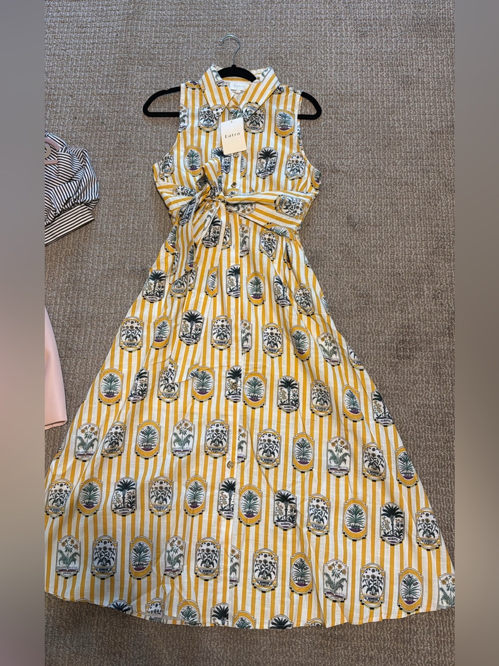 Entro Dress